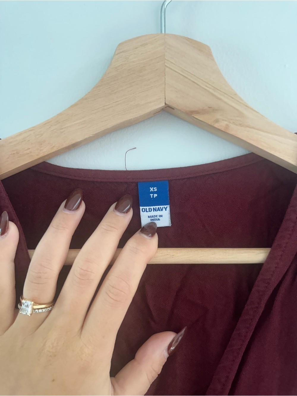 Old Navy Burgundy Button-Down V-Neck Mini Dress - Picture 2 of 2